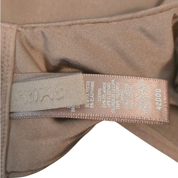 Skims Lightly Lined Underwire Adjustable Straps Beige Women's Bra 42DDD - Picture 3 of 5